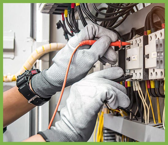 Électricien expérimenté à Champeaux